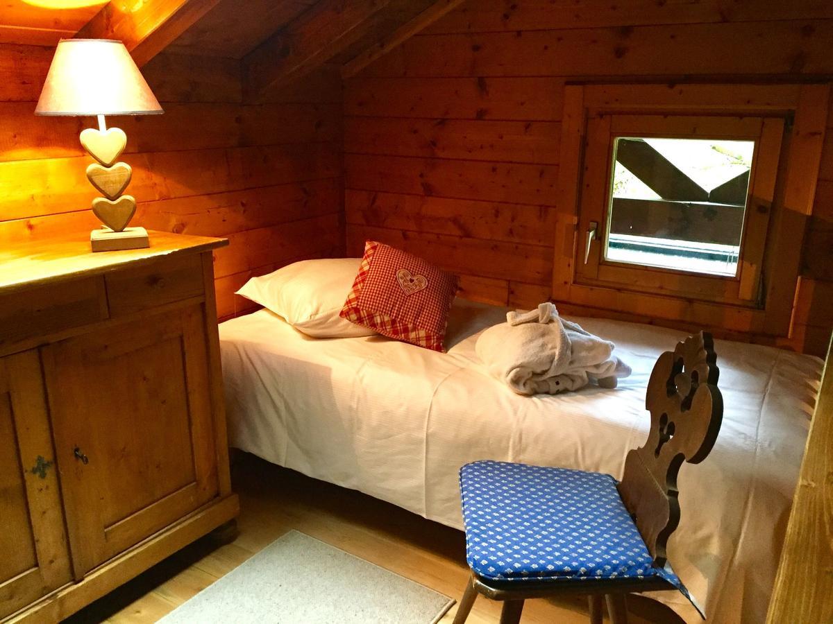 Cosy Chalet With Private Sauna In Bousseviller Exterior foto